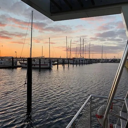 بوتيل Hausboot Maritim Großenbrode