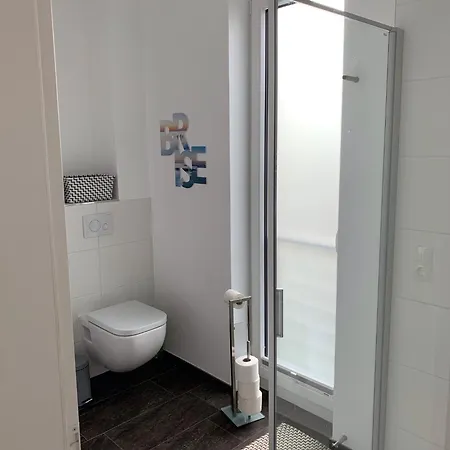 Hausboot Maritim Botel *