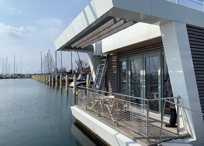 Hausboot Maritim Großenbrode