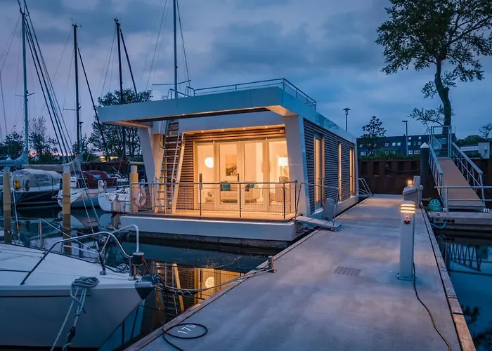 Botel Hausboot Maritim