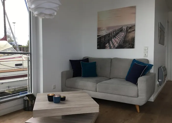 Hausboot Maritim * Großenbrode